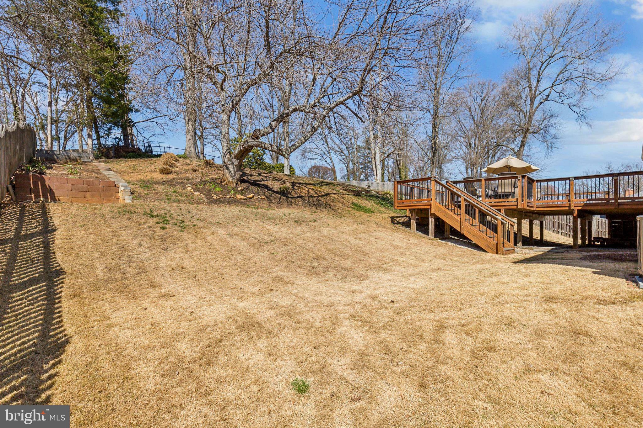 8708 Gateshead Road Alexandria, VA 22309 - Photo 31 of 52 Private fully fenced rear yard
