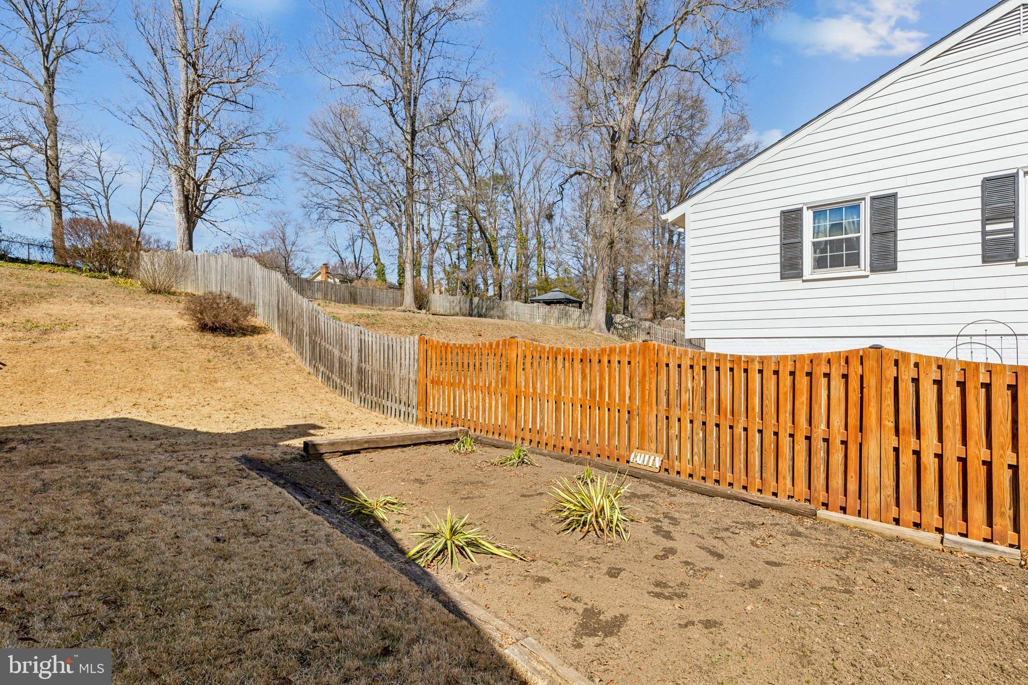 8708 Gateshead Road Alexandria, VA 22309 - Photo 33 of 52 Private fully fenced rear yard
