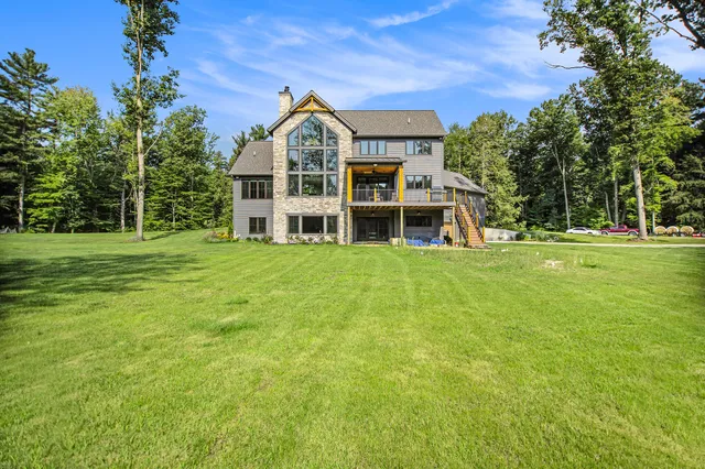 $2,150,000 | 4574 34th Street, Zeeland, MI 49464