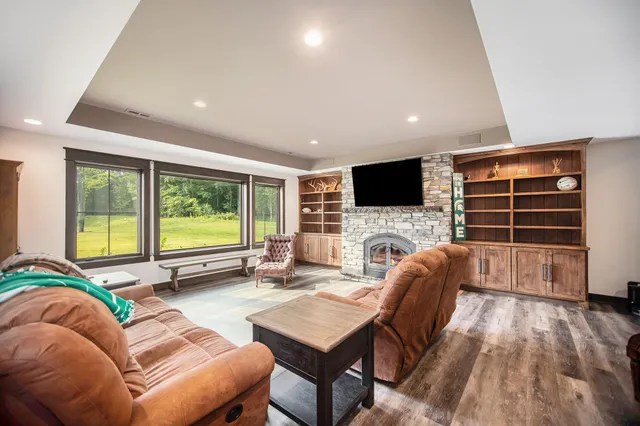 $2,150,000 | 4574 34th Street, Zeeland, MI 49464