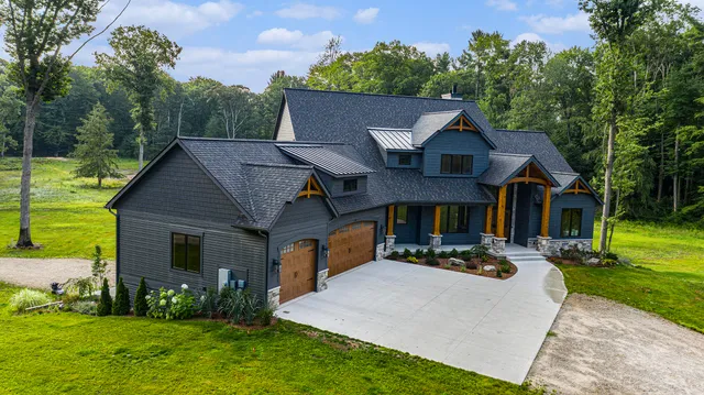 $2,150,000 | 4574 34th Street, Zeeland, MI 49464