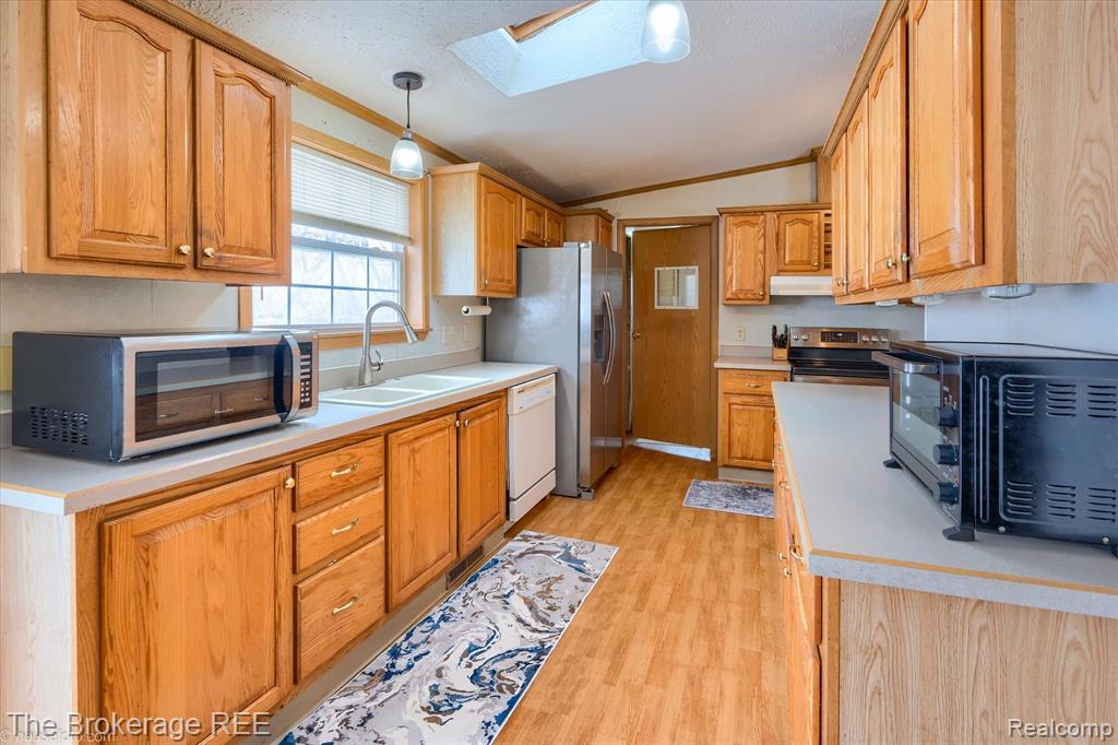 8247 Center Road Mount Morris, MI 48458 - Photo 17 of 46