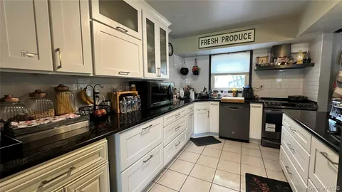 $629,000 | 42 Kenwood Avenue, Massapequa, NY 11758