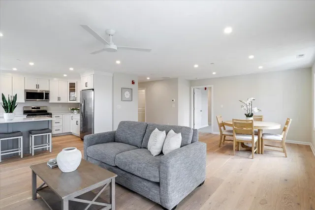 $629,900 | 32 Regency Circle, Unit 2, Kittery, ME 03904