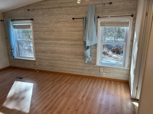 $190,000 | 15335 East B Avenue, Augusta, MI 49012