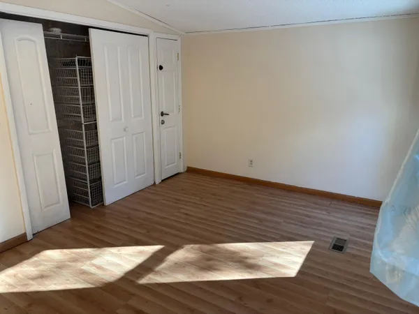 $190,000 | 15335 East B Avenue, Augusta, MI 49012