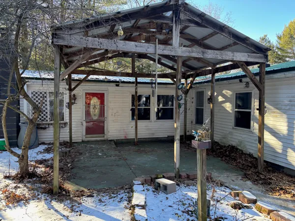 $190,000 | 15335 East B Avenue, Augusta, MI 49012