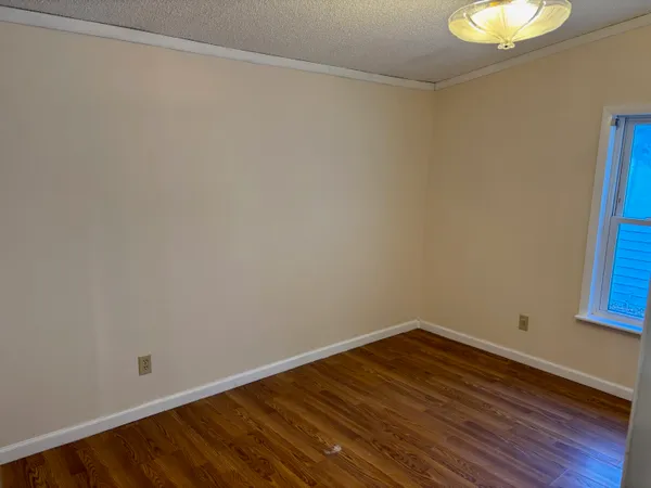 $190,000 | 15335 East B Avenue, Augusta, MI 49012