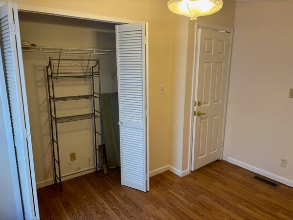$190,000 | 15335 East B Avenue, Augusta, MI 49012