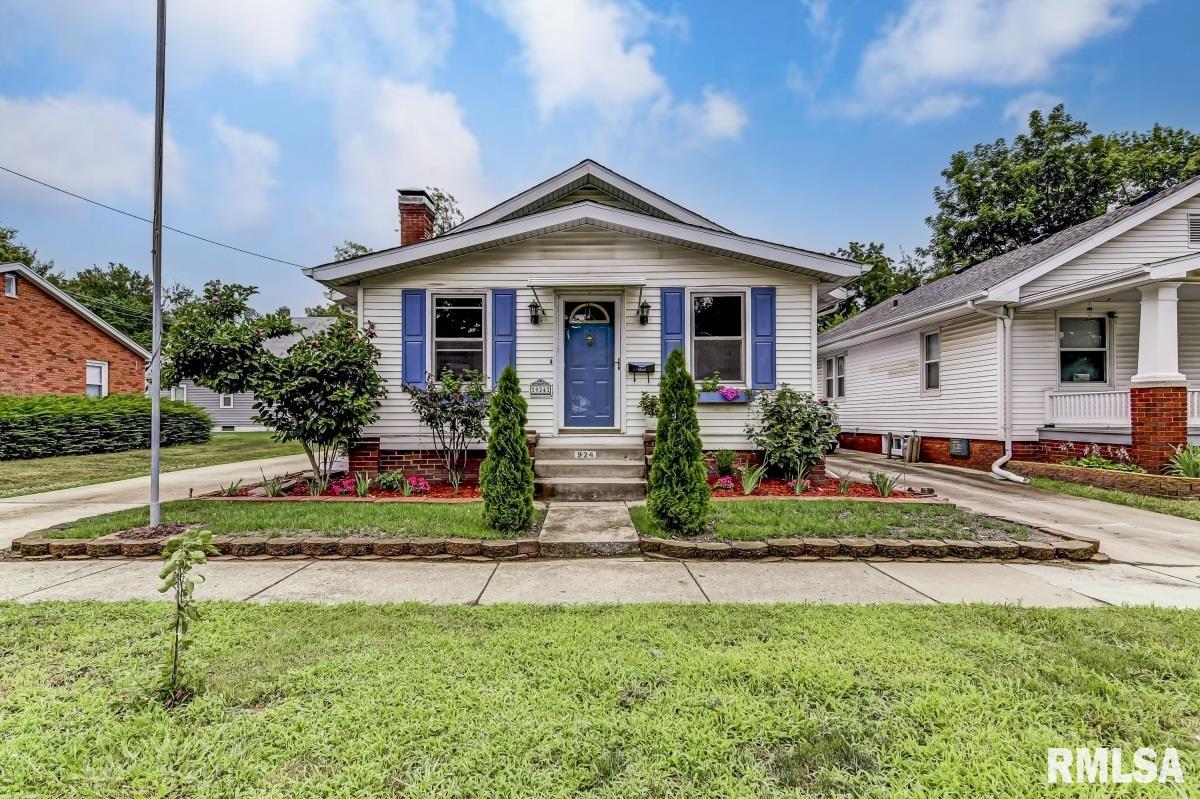 924 North Walnut Street Springfield, IL 62702 - Photo 1 of 30