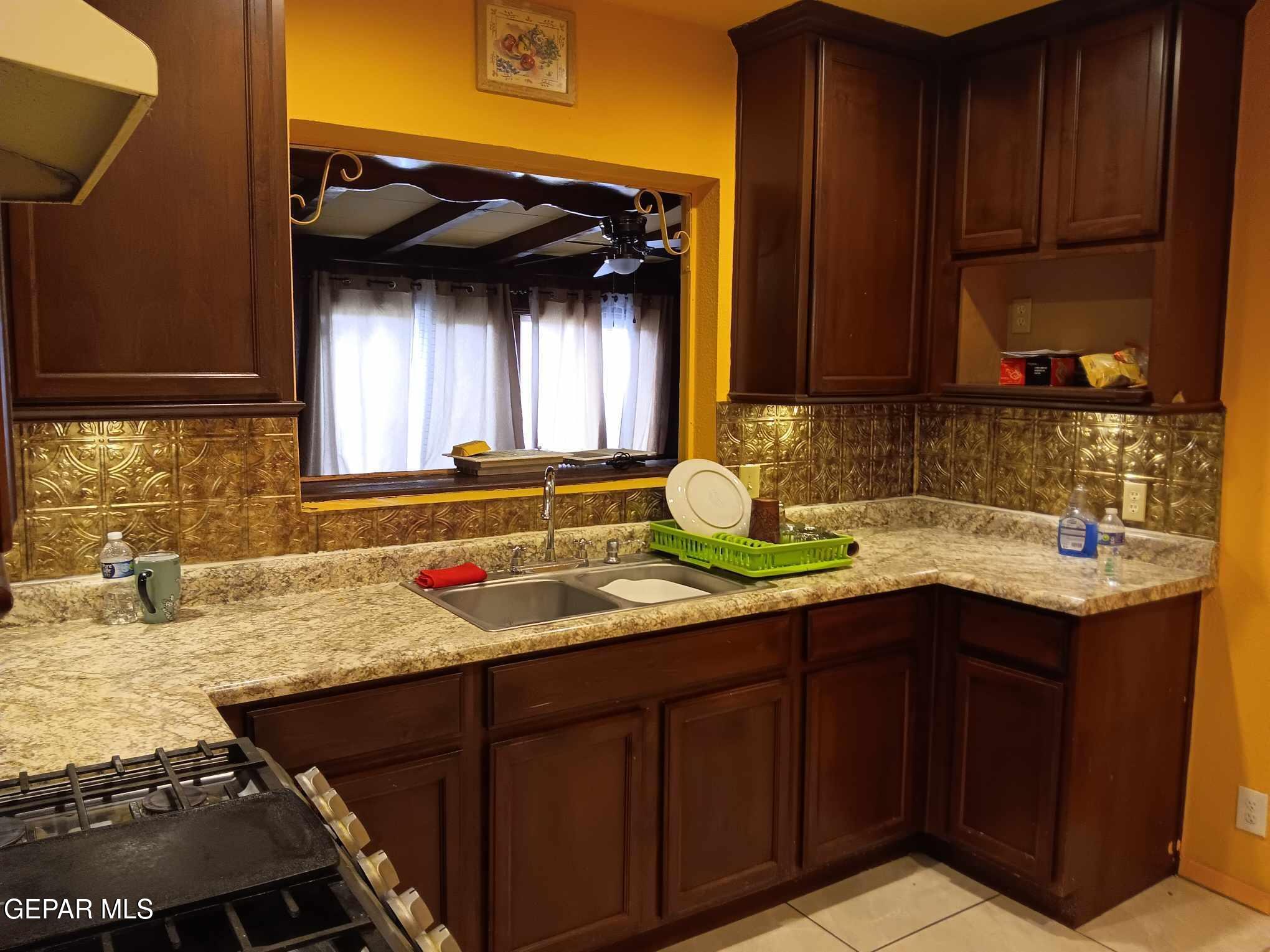 3 Atkinson Way El Paso, TX 79915 - Photo 9 of 19 462647722_1628340161134611_1365575464762