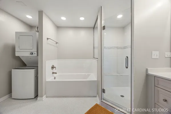 $895,000 | 774 Kenilworth Avenue, Glen Ellyn, IL 60137