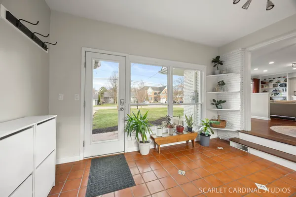 $895,000 | 774 Kenilworth Avenue, Glen Ellyn, IL 60137