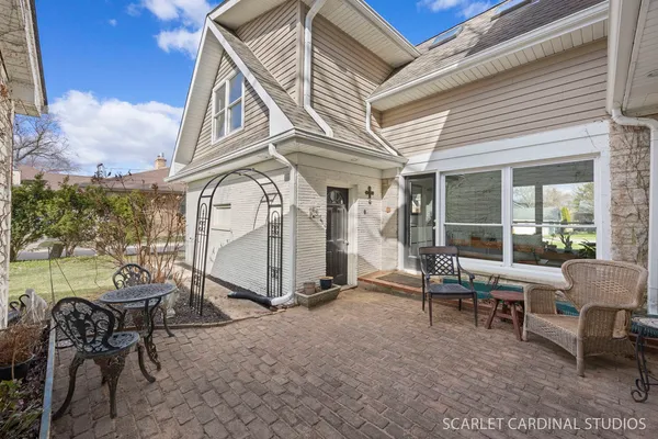 $895,000 | 774 Kenilworth Avenue, Glen Ellyn, IL 60137
