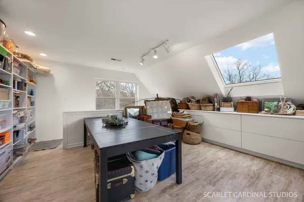 $895,000 | 774 Kenilworth Avenue, Glen Ellyn, IL 60137