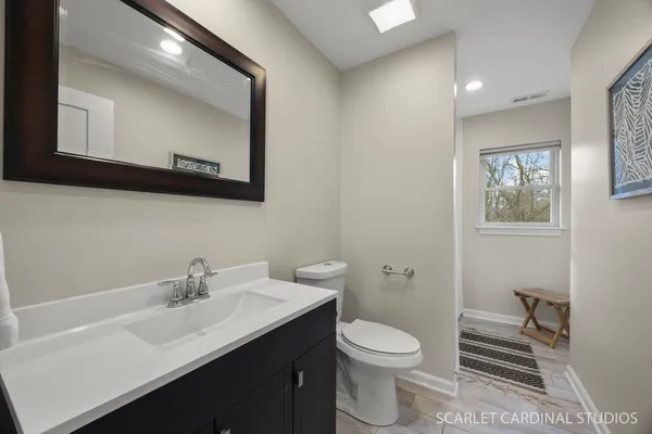 $895,000 | 774 Kenilworth Avenue, Glen Ellyn, IL 60137