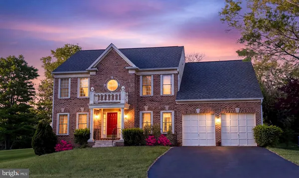 $1,275,000 | 13619 Weinstein Court, Centreville, VA 20120