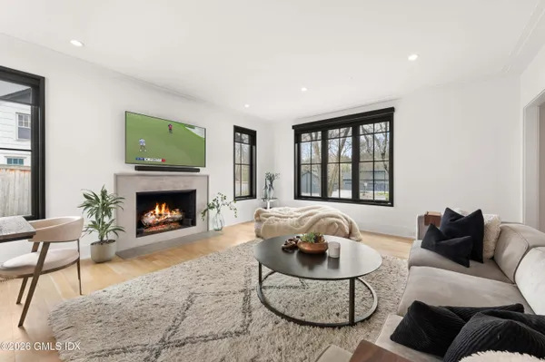 $2,495,000 | 40 Richmondville Avenue, Westport, CT 06880