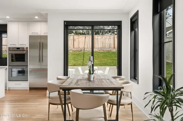 $2,495,000 | 40 Richmondville Avenue, Westport, CT 06880