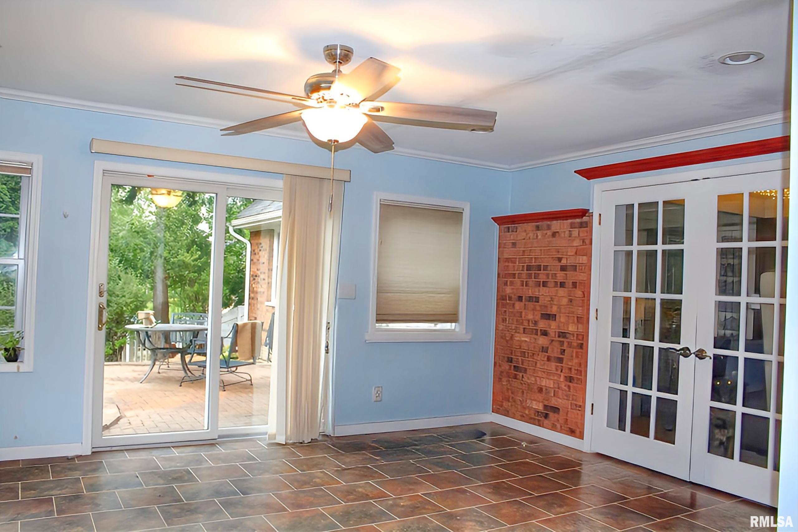 1222 Fundy Road Quincy, IL 62301 - Photo 15 of 39 Gallery Image 15