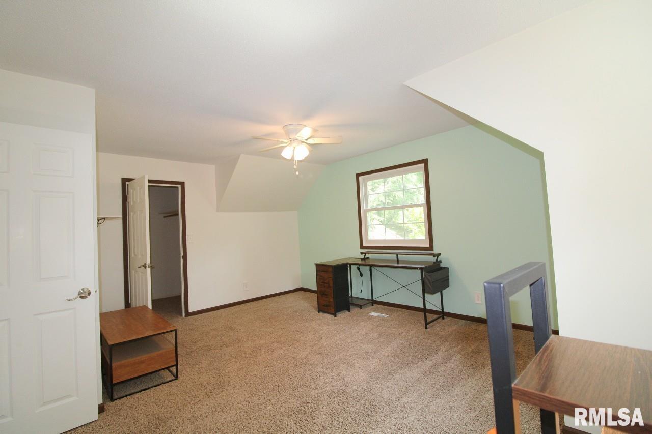 1222 Fundy Road Quincy, IL 62301 - Photo 19 of 39 Gallery Image 19