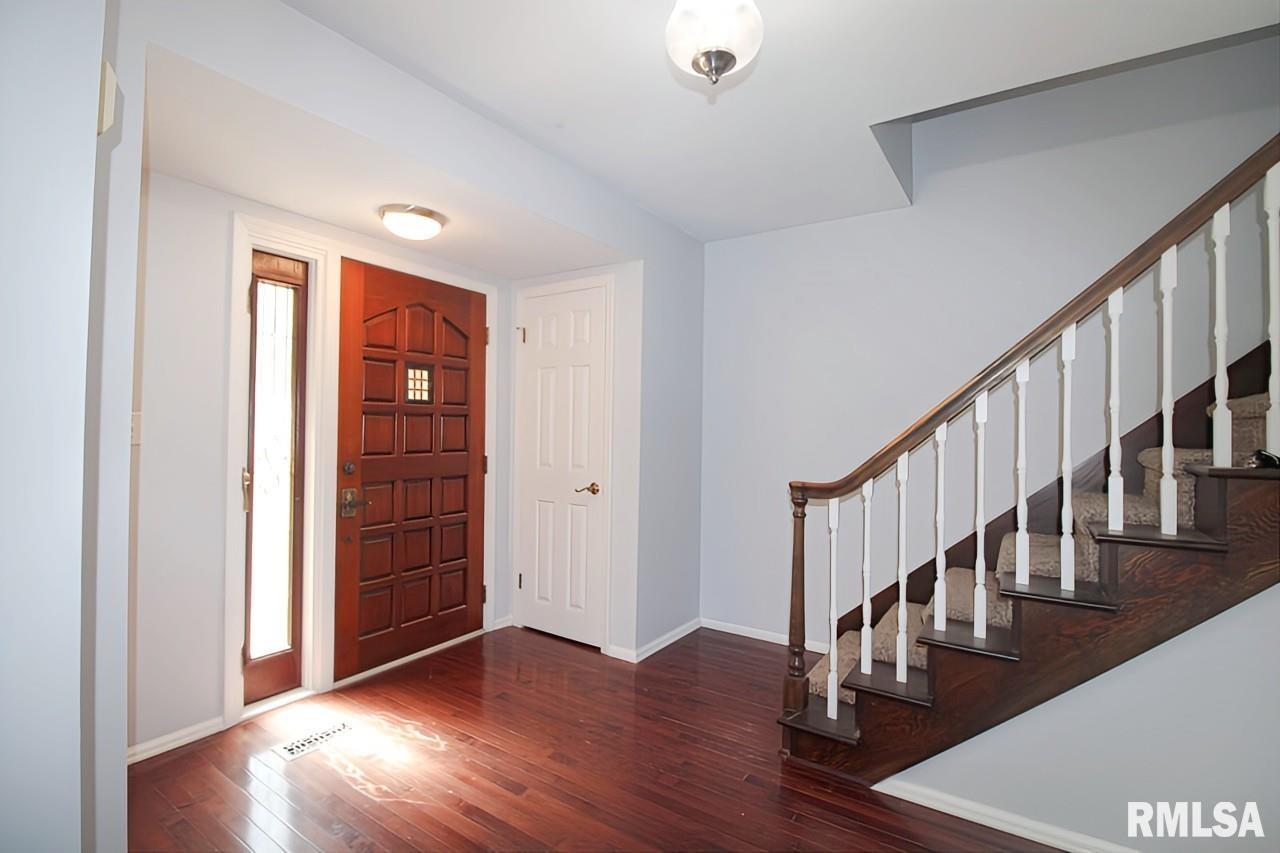 1222 Fundy Road Quincy, IL 62301 - Photo 2 of 39 Gallery Image 2