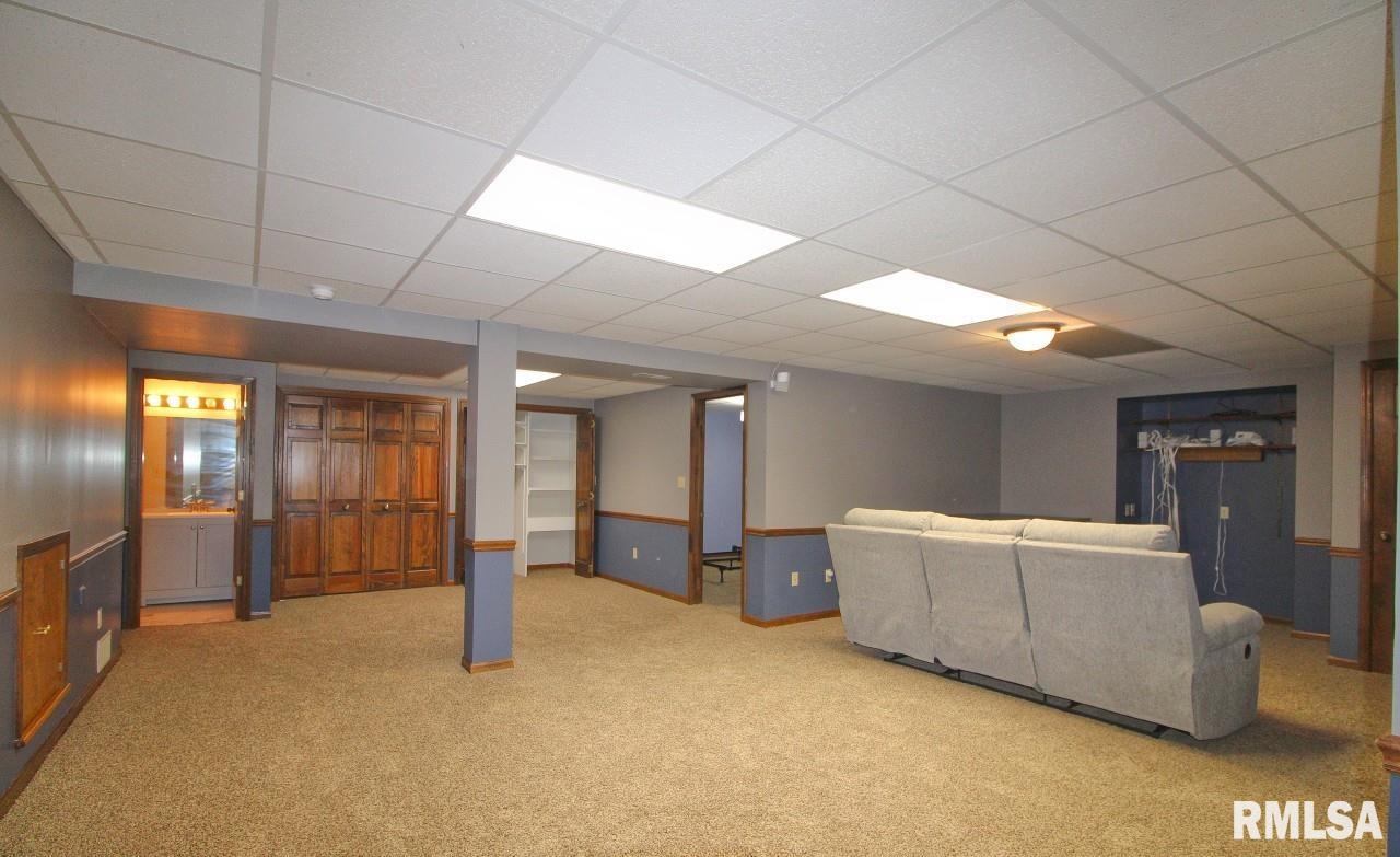 1222 Fundy Road Quincy, IL 62301 - Photo 22 of 39 Gallery Image 22