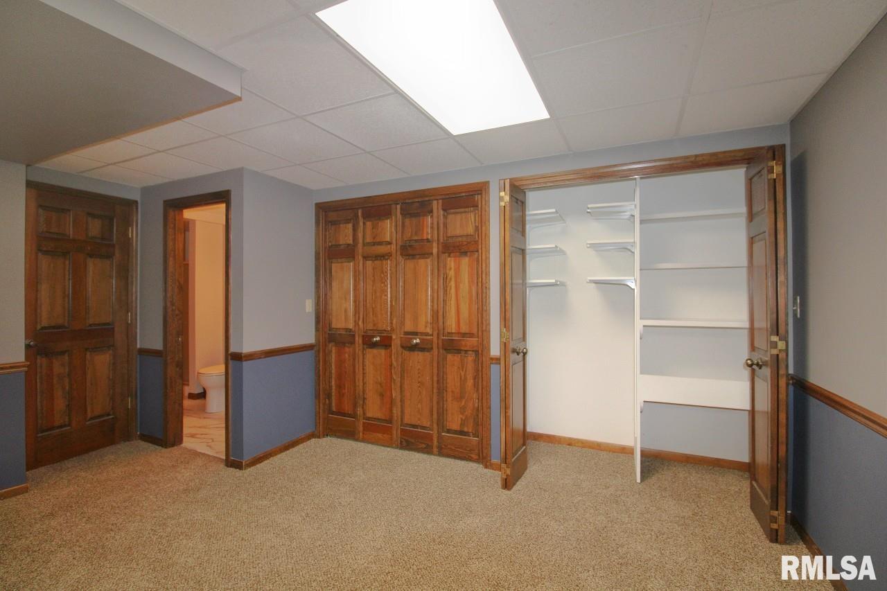 1222 Fundy Road Quincy, IL 62301 - Photo 23 of 39 Gallery Image 23
