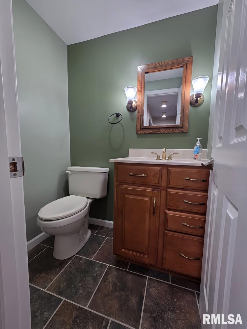 1222 Fundy Road Quincy, IL 62301 - Photo 26 of 39 Gallery Image 26