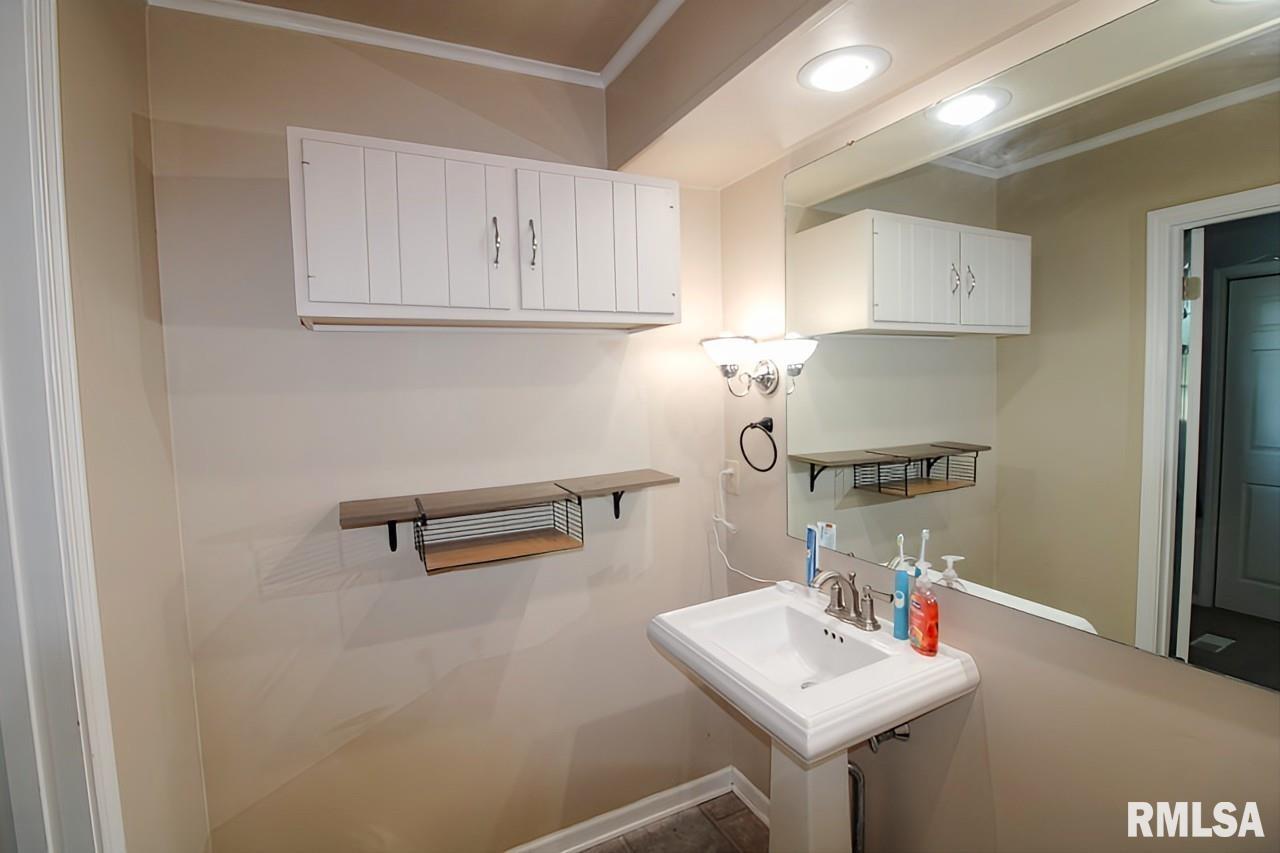 1222 Fundy Road Quincy, IL 62301 - Photo 30 of 39 Gallery Image 30