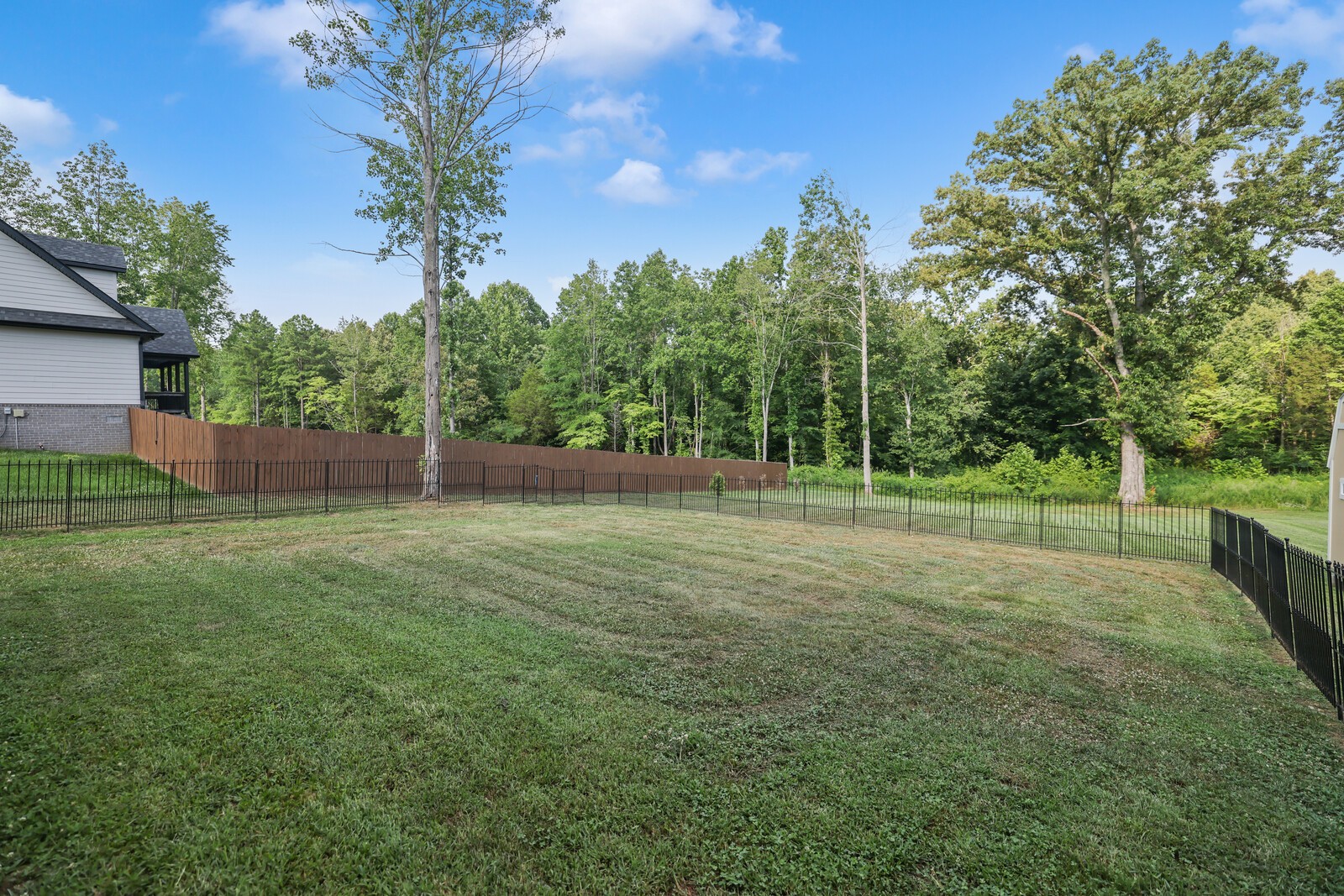 1805 Powell Road Clarksville, TN 37043 - Photo 55 of 64 Gallery Image 55
