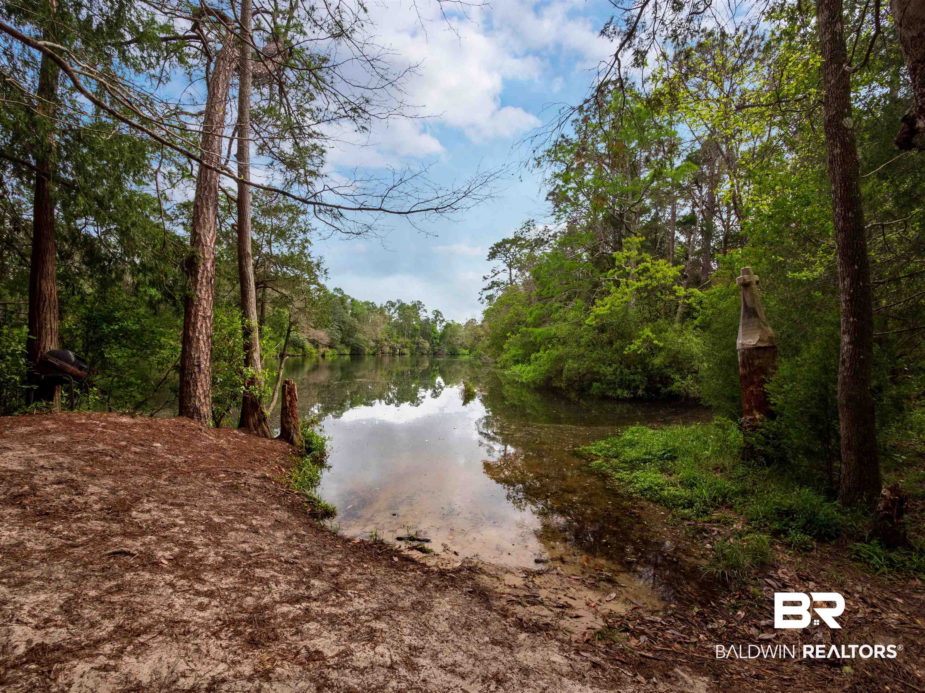 12831 Clay City Road Fairhope, AL 36532 - Photo 47 of 47 Little area that community uses at the waterline