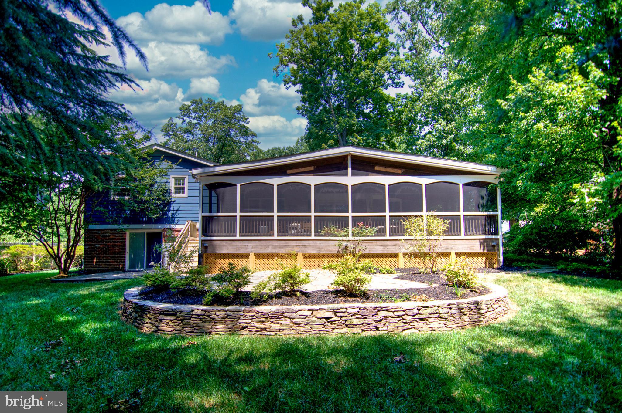 9913 Colony Road Fairfax, VA 22030 - Photo 11 of 33 Gallery Image 11