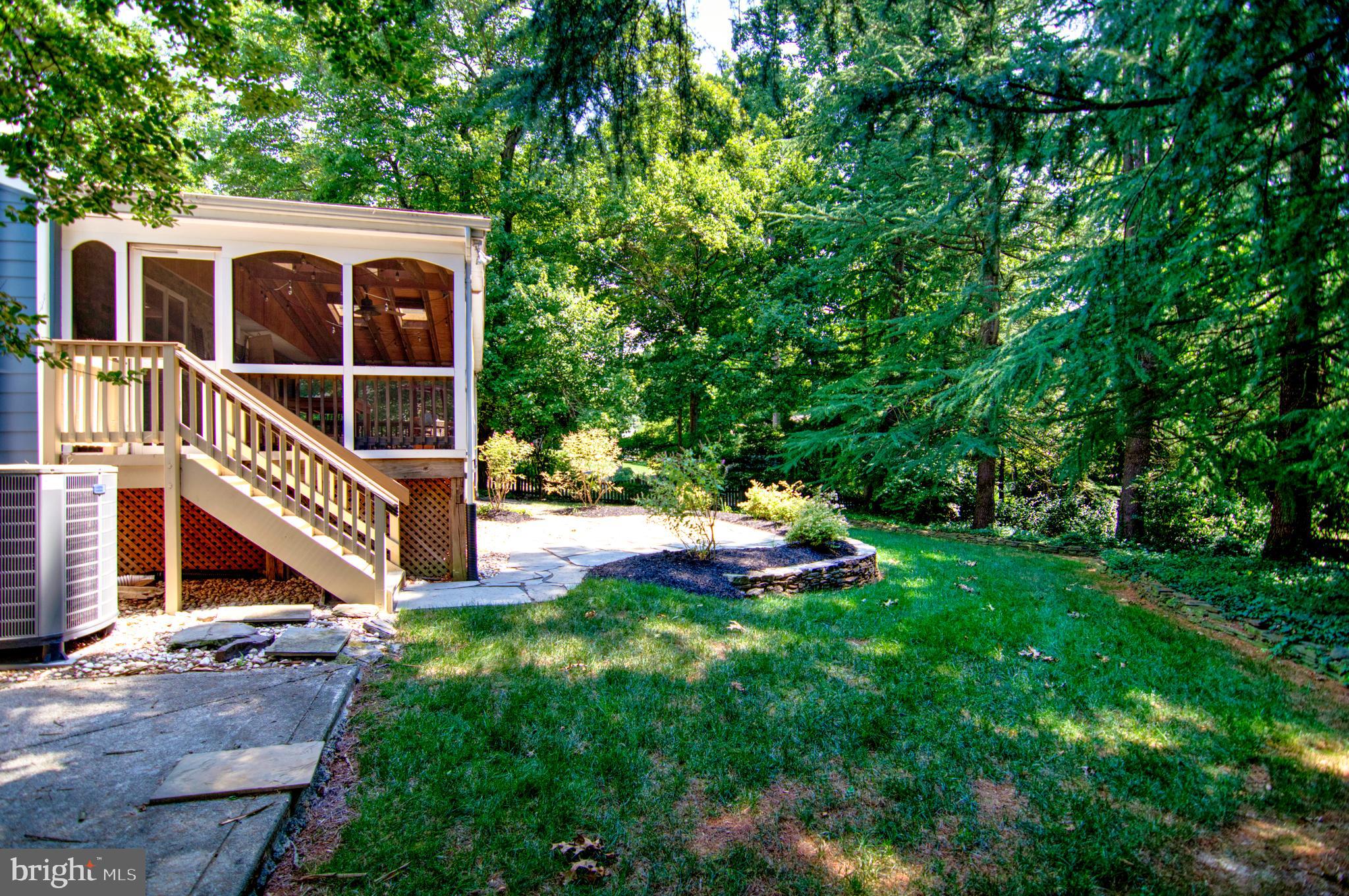 9913 Colony Road Fairfax, VA 22030 - Photo 13 of 33 Gallery Image 13