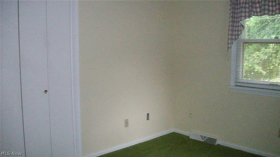 4366 Shaw Road Akron, OH 44333 - Photo 25 of 32