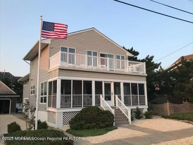 $7,800 | 10 E Street, Seaside Park, NJ 08752