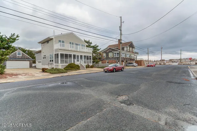 $7,800 | 10 E Street, Seaside Park, NJ 08752