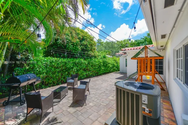 $7,000 | 1714 Costado Street, Unit 1714, Coral Gables, FL 33134