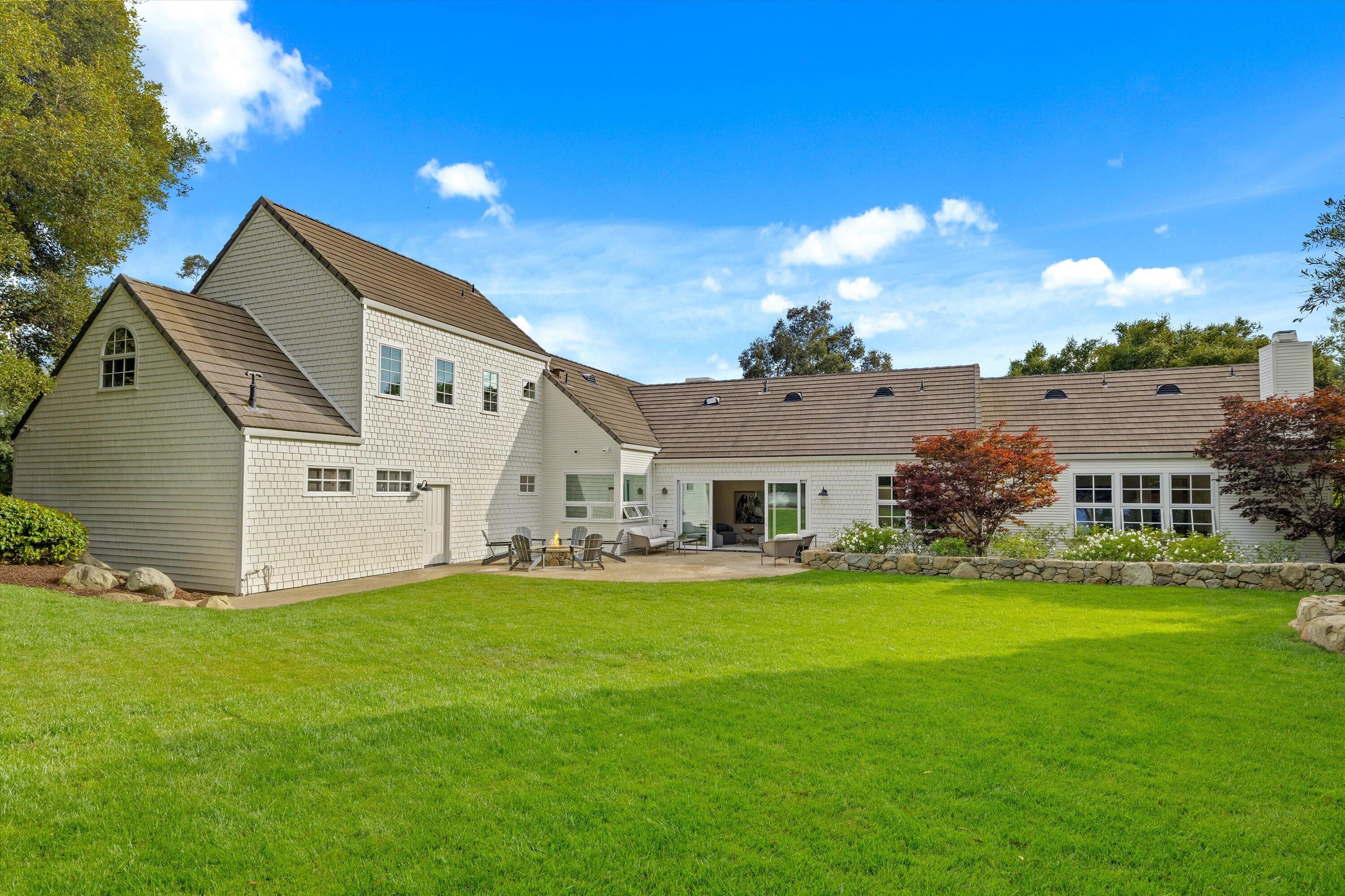 2297 Feather Hill Road Montecito, CA 93108 - Photo 12 of 24 17_40-7L5A0830