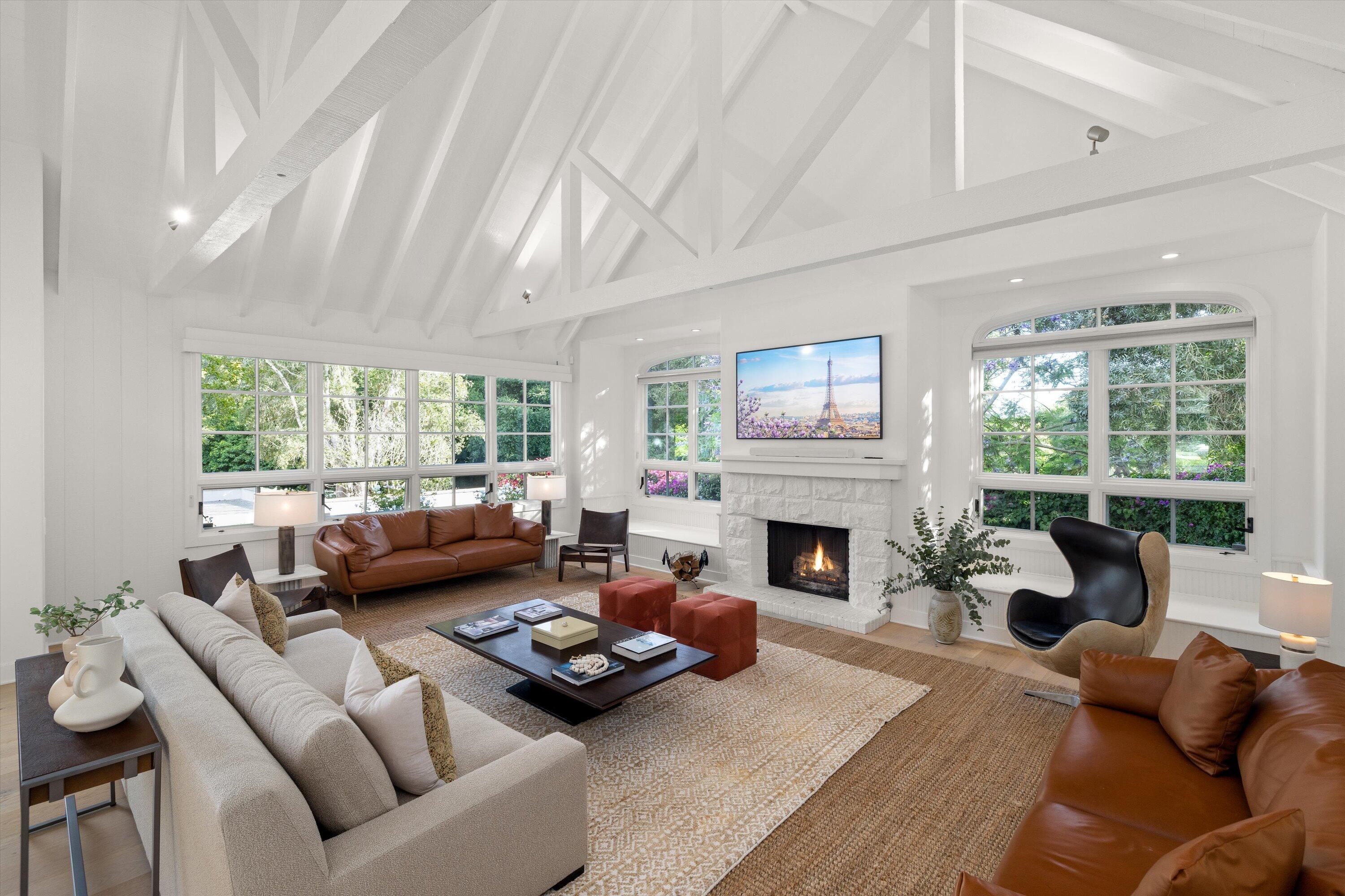 2297 Feather Hill Road Montecito, CA 93108 - Photo 2 of 24 02_05-7L5A0937
