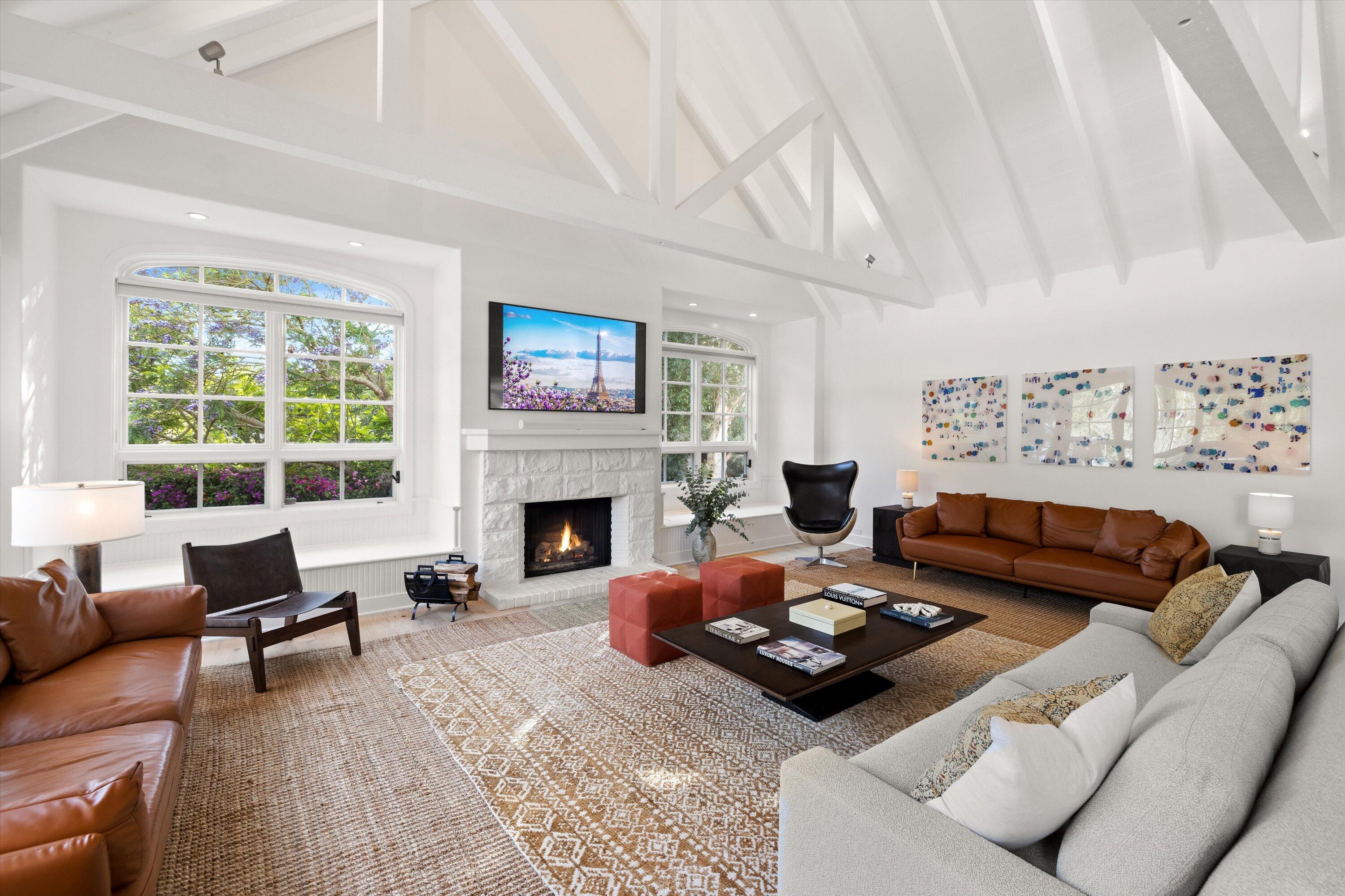 2297 Feather Hill Road Montecito, CA 93108 - Photo 5 of 24 05_95-7L5A1013