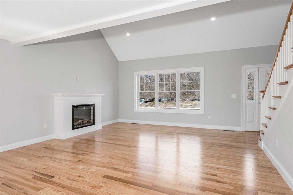 15 Lewis Farm Road, Unit 15 Dracut, MA 01826 - Photo 8 of 42