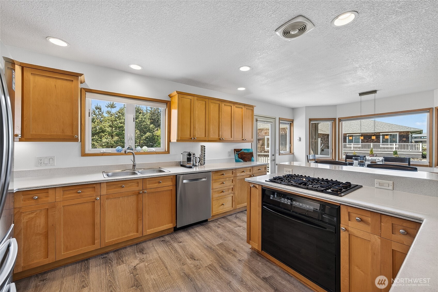 1104 120th Place Long Beach, WA 98631 - Photo 11 of 38