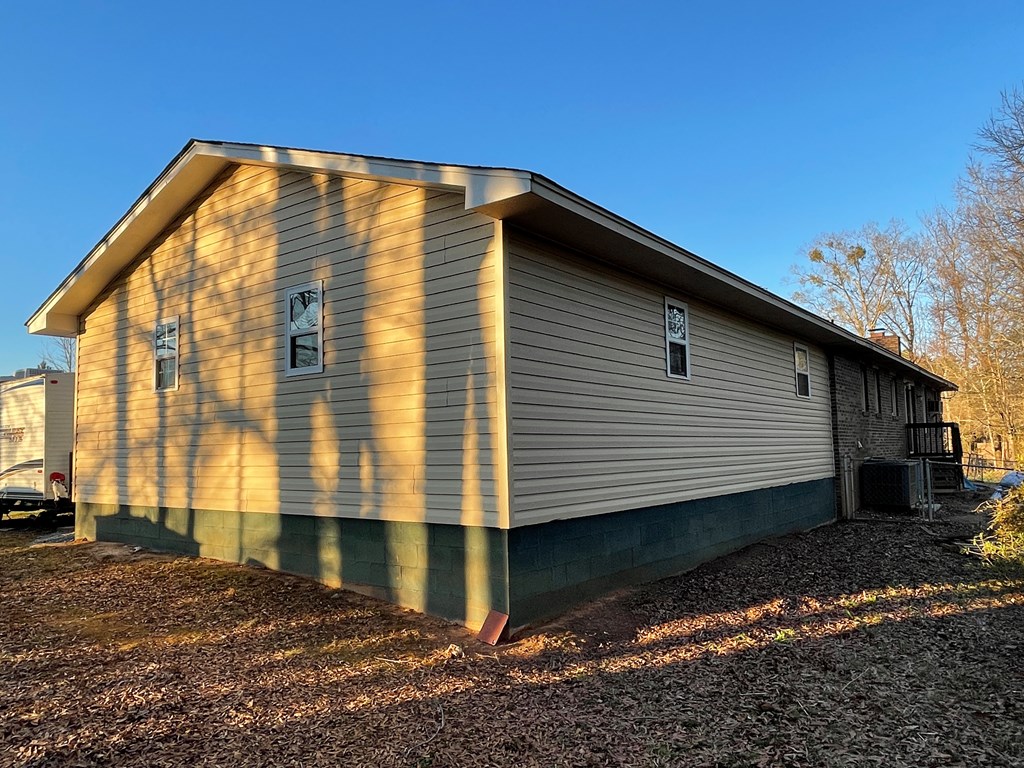 361 McClellan Road Abbeville, SC 29620 - Photo 2 of 22 Gallery Image 2