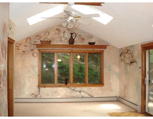 75 Trapelo Road Waltham, MA 02452 - Photo 4 of 8 Gallery Image 4