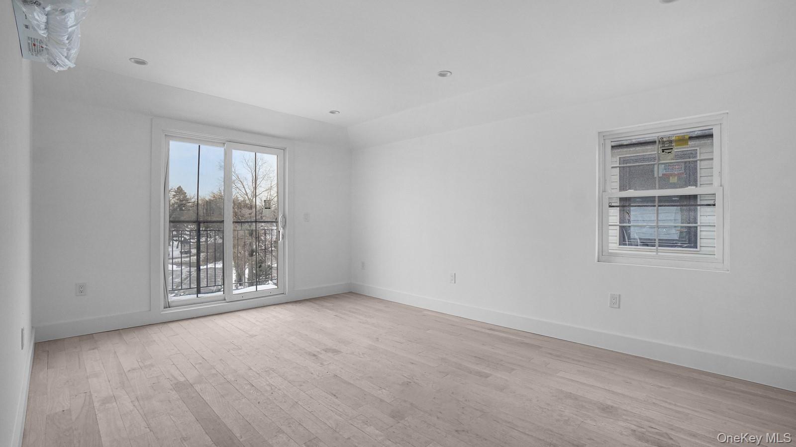 340 East 234th Street Bronx, NY 10470 - Photo 18 of 40