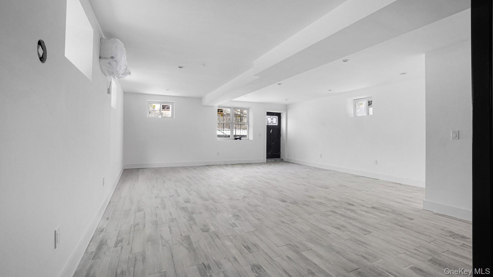 340 East 234th Street Bronx, NY 10470 - Photo 23 of 40