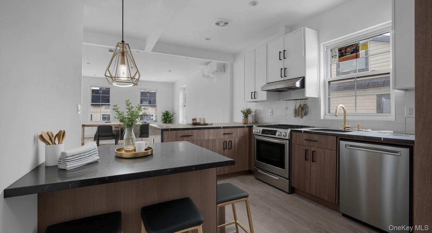 340 East 234th Street Bronx, NY 10470 - Photo 4 of 40