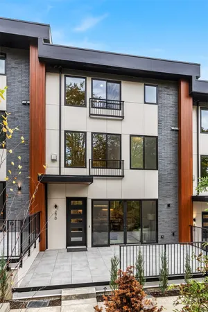 $2,170,000 | 286 118th Avenue Southeast, Bellevue, WA 98005