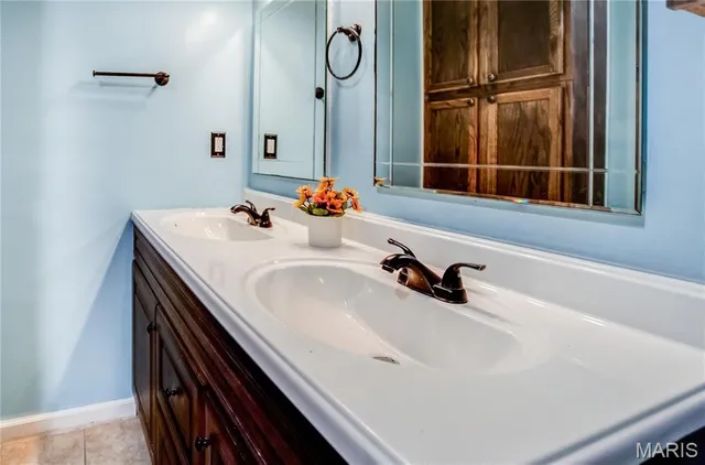 $142,000 | 208 Ferguson Street, Jerseyville, IL 62052